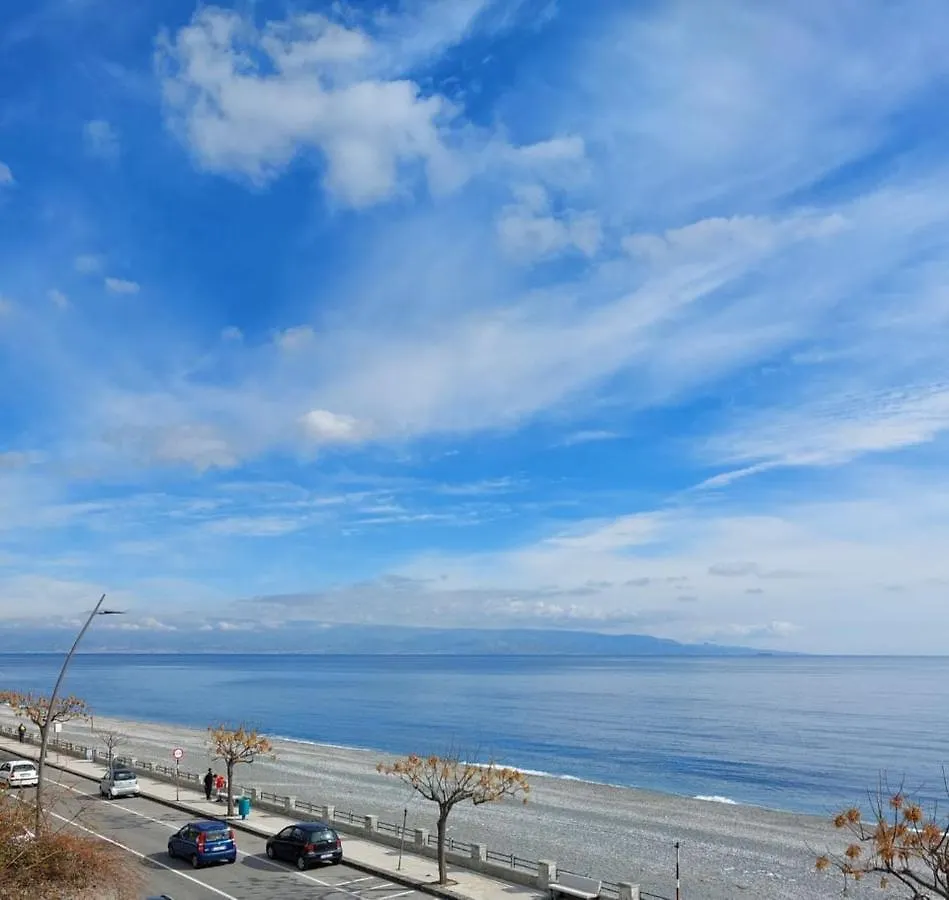 Blue Sicily Apartment Roccalumera